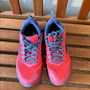 Brooks Women's Vibrant Red and Navy Athletic Shoes